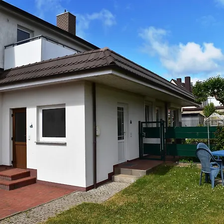 Schoene Wohnung Mit Balkon Nahe Ostseestrand In Rerik Apartment *